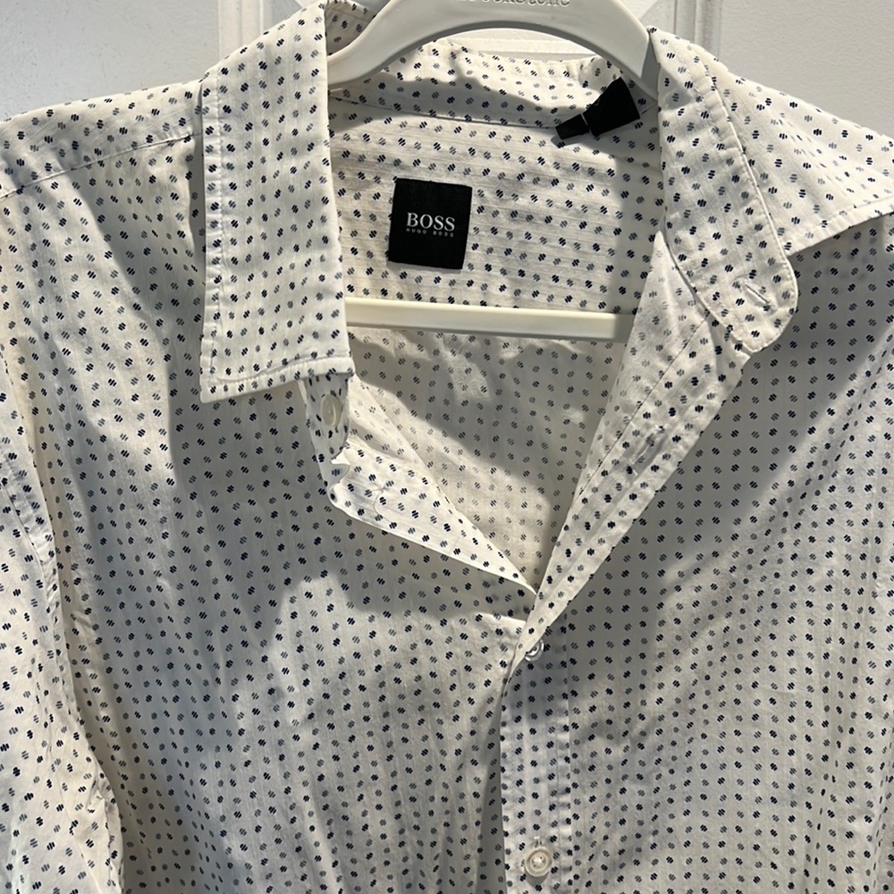 Hugo boss, long sleeve button down dress shirt, excellent condition, barely worn
